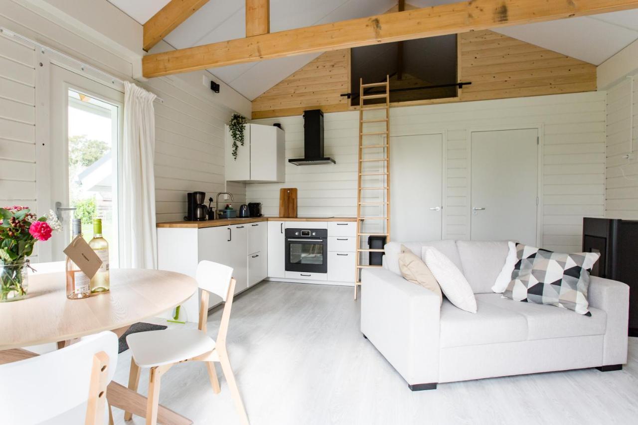 Chalet luxe - vakantiepark de Schreiershoek Dokkum Extérieur photo